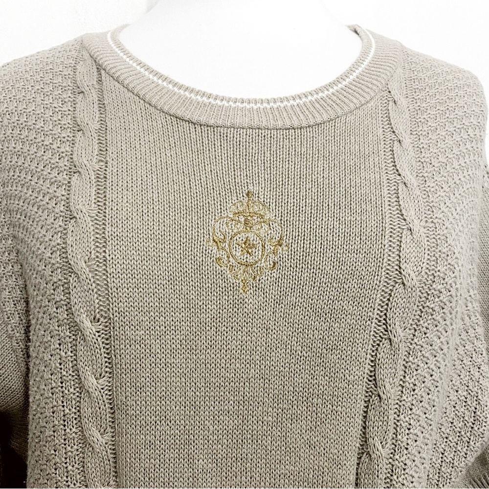 AILEEN mixed media knit short sleeve sweater gold embroidered emblem on chest M